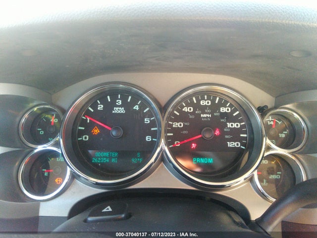 2011 CHEVROLET SILVERADO 1500 LT VIN: 3GCPCSE04BG401401