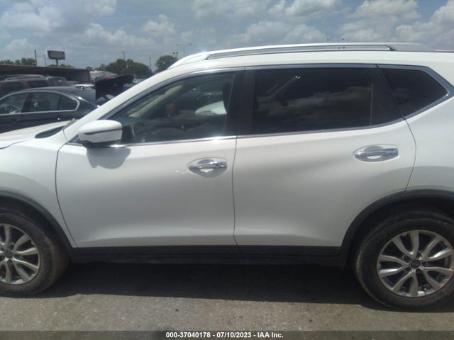 2018 NISSAN ROGUE SV VIN: KNMAT2MT2JP525453