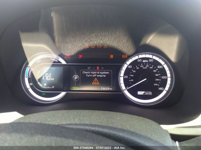 KNDCB3LCXH5057366 KIA NIRO LX