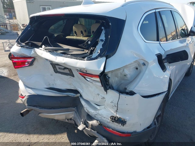 2016 BMW X1 XDRIVE28I VIN: WBXHT3C38GP886252