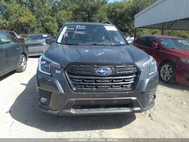 JF2SKAEC2PH413062 Subaru Forester Premium