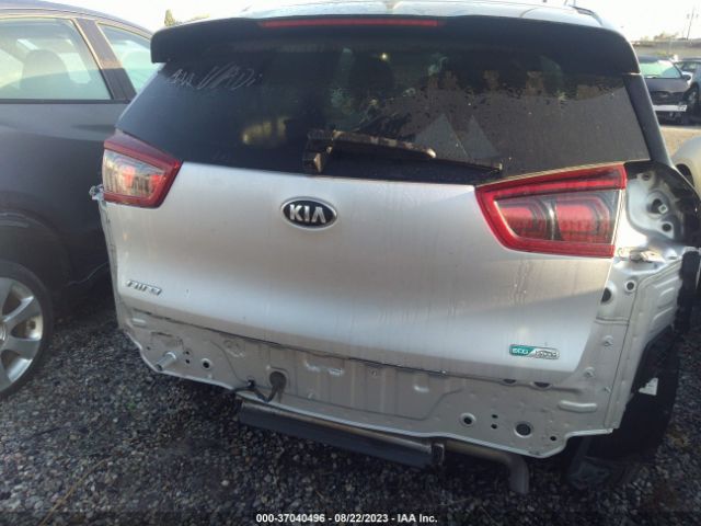 KNDCB3LCXK5295306 KIA NIRO LX