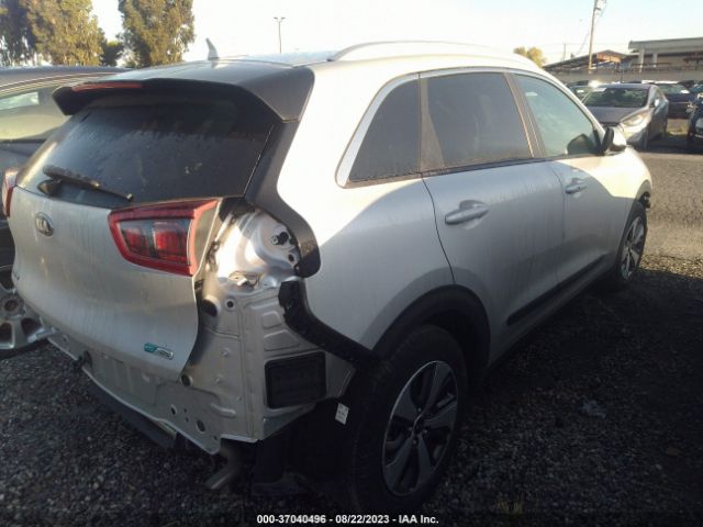 KNDCB3LCXK5295306 KIA NIRO LX