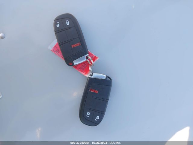 3C4PDDBGXJT323108 Dodge Journey Sxt