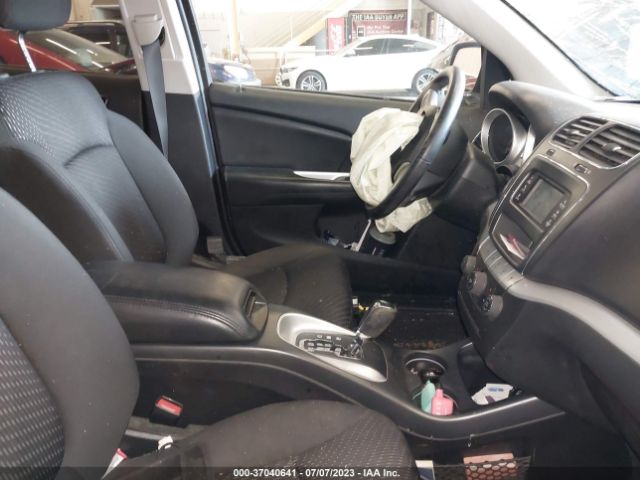 3C4PDDBGXJT323108 Dodge Journey Sxt