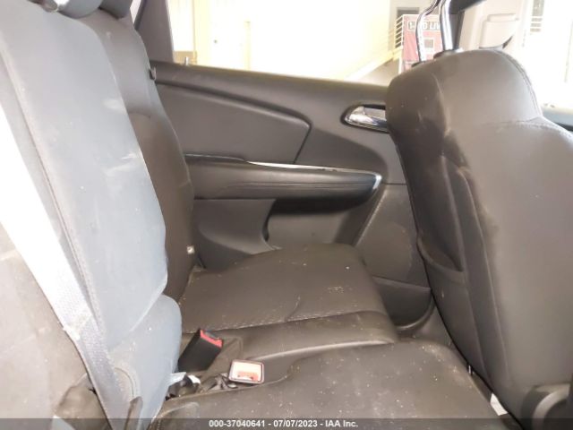 3C4PDDBGXJT323108 Dodge Journey Sxt