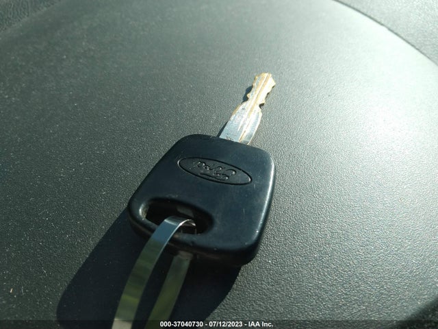 2005 FORD FOCUS S/SE/SES VIN: 1FAFP34N25W184106
