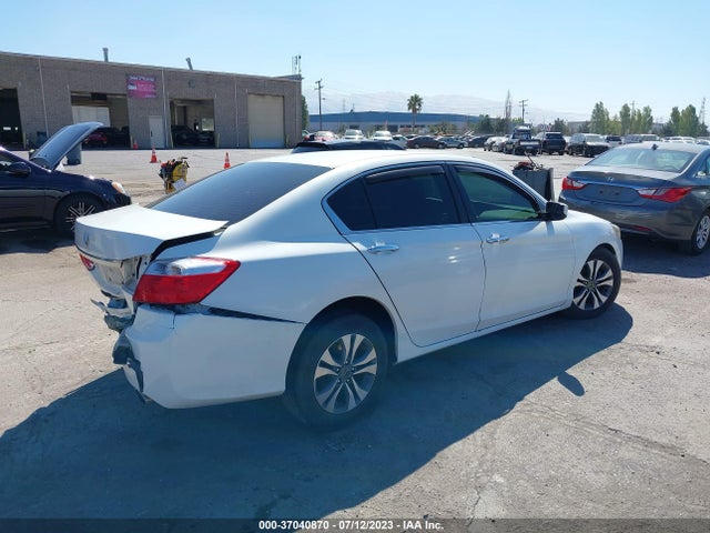 2015 HONDA ACCORD SEDAN LX VIN: 1HGCR2F31FA142426