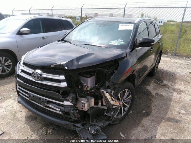 Toyota Highlander Xle/se 2017 5TDJZRFH1HS401769 Image 2