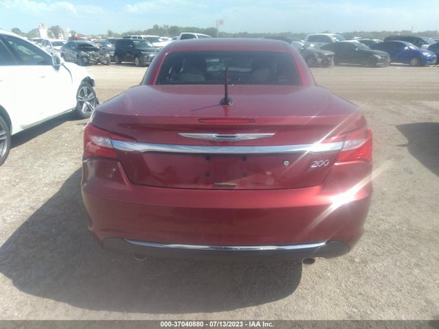 1C3BCBFG7EN135247 Chrysler 200 Limited