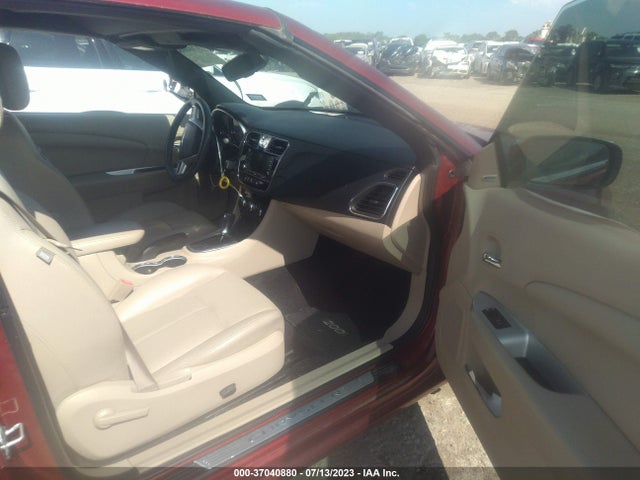 1C3BCBFG7EN135247 Chrysler 200 Limited
