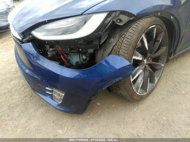 2016 TESLA MODEL X P90D VIN: 5YJXCBE40GF008057
