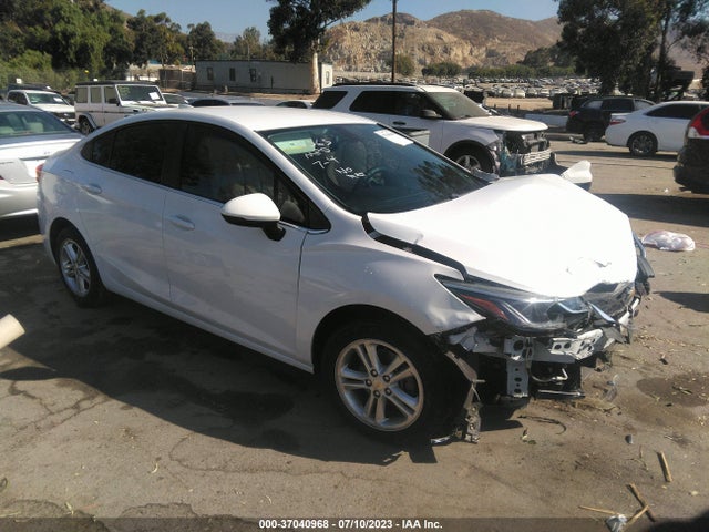 Chevrolet CRUZE LT 2017 1G1BE5SM0H7154565 Image 1
