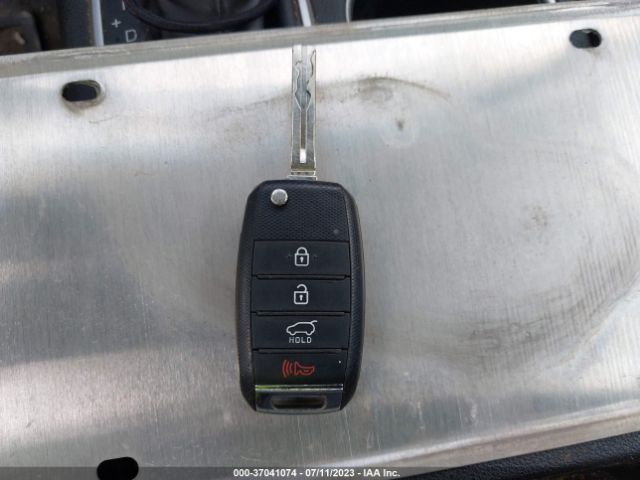 KNDPM3AC9K7561112 KIA Sportage Lx