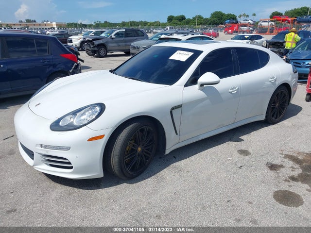 2015 Porsche Panamera, VIN: WP0AA2A71FL002212
