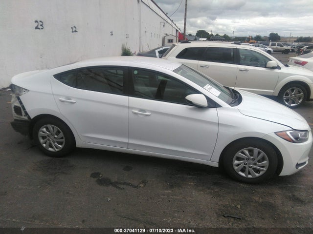 Hyundai ELANTRA SE 2018 5NPD74LF7JH235942 Image 6