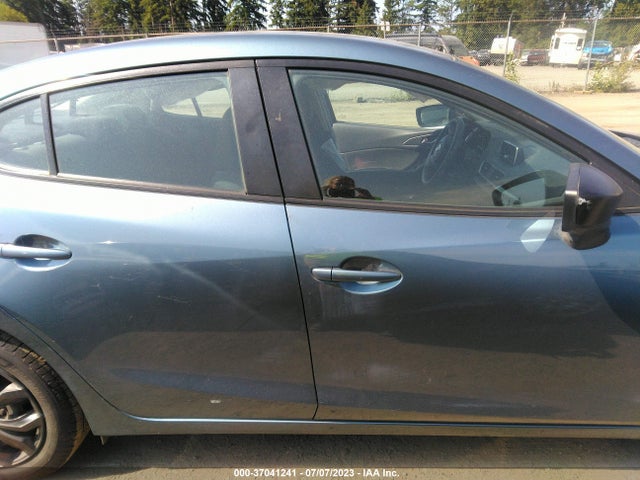 Mazda Mazda3 I Sv 2015 JM1BM1T73F1226905 Image 4