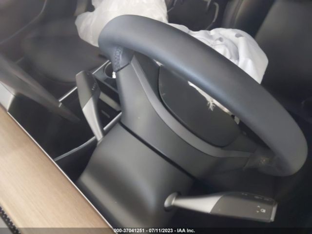 5YJ3E1EA7LF784723 Tesla Model 3 Standard Range