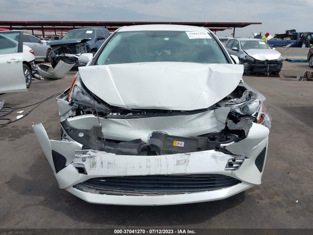 Toyota Prius Four 2016 JTDKARFU6G3521348 Image 4