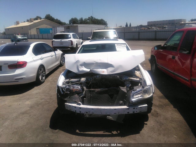 2C3CCAEG2HH564227 Chrysler 300 300c