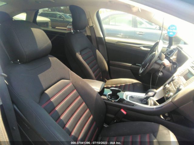 3FA6P0HD4ER379692 Ford FUSION SE