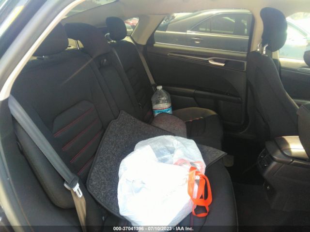 3FA6P0HD4ER379692 Ford FUSION SE