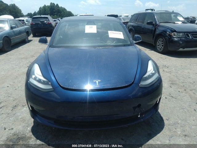 Tesla Model 3 Long Range 2018 5YJ3E1EB1JF105387 Image 12