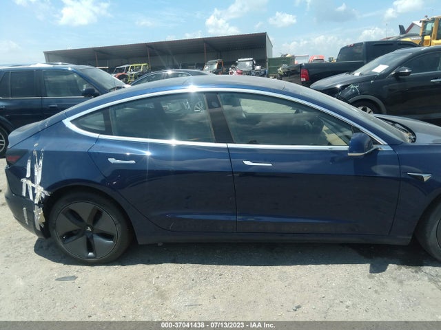 Tesla Model 3 Long Range 2018 5YJ3E1EB1JF105387 Image 13