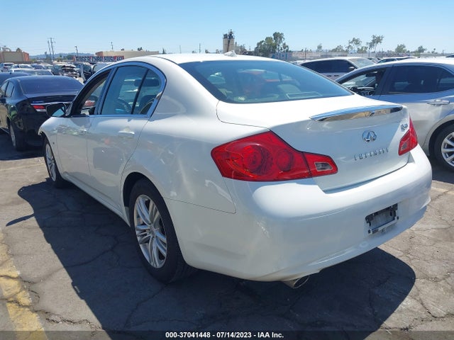 JN1CV6AP2FM502204 Infiniti Q40