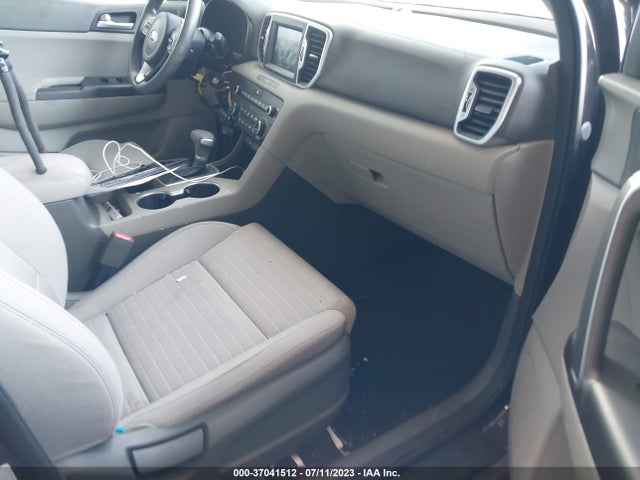2019 KIA SPORTAGE LX VIN: KNDPMCAC7K7564252