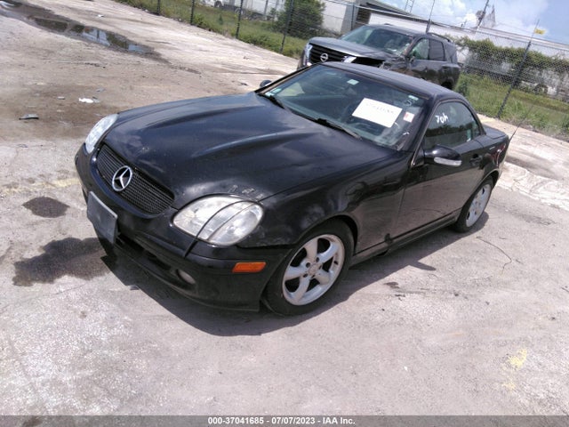 2001 MERCEDES-BENZ SLK-CLASS VIN: WDBKK65FX1F235845