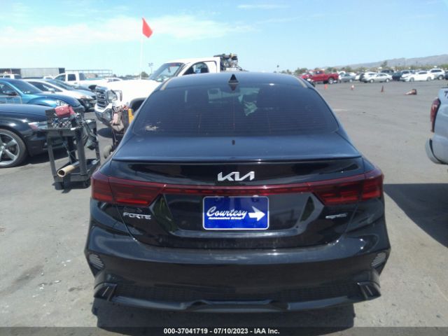 3KPF54AD0NE502882 KIA Forte Gt-line