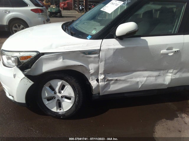 KIA SOUL EV 2016 KNDJP3AE6G7006379 Image 6