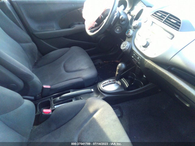 2011 HONDA FIT SPORT VIN: JHMGE8H57BS005359