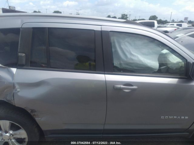 1C4NJDEB3GD616802 Jeep Compass Latitude