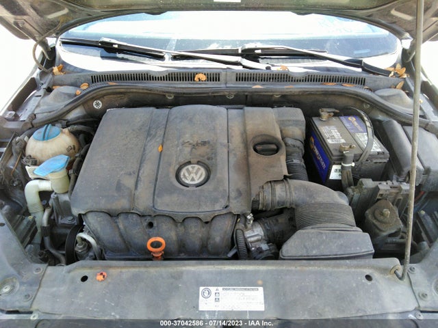 2012 VOLKSWAGEN JETTA 2.5L SE VIN: 3VWDP7AJXCM346567