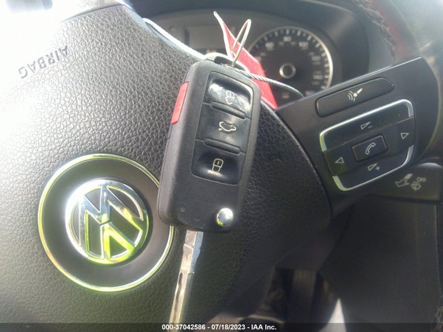 2012 VOLKSWAGEN JETTA 2.5L SE VIN: 3VWDP7AJXCM346567