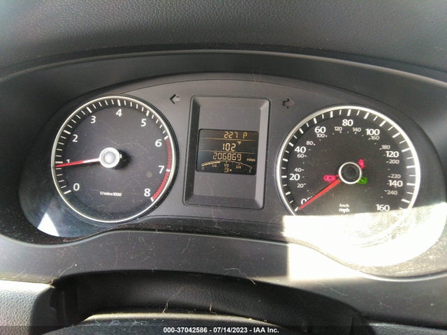 2012 VOLKSWAGEN JETTA 2.5L SE VIN: 3VWDP7AJXCM346567
