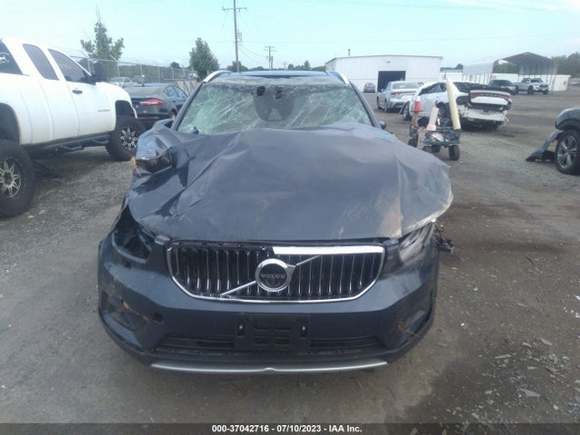 2022 Volvo XC40, VIN: YV4162UL8N2752993