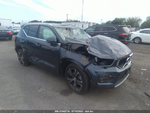 2022 Volvo XC40, VIN: YV4162UL8N2752993