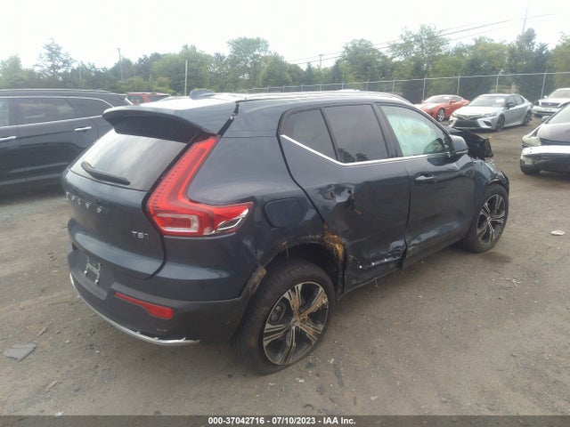 2022 Volvo XC40, VIN: YV4162UL8N2752993