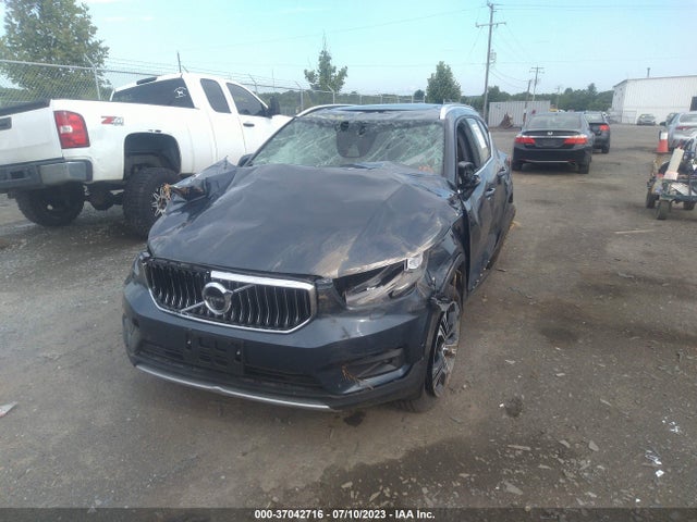 2022 Volvo XC40, VIN: YV4162UL8N2752993