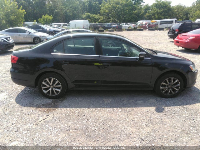 2013 VOLKSWAGEN JETTA SEDAN SE W/CONVENIENCE/SUNROOF VIN: 3VWDP7AJ8DM451044