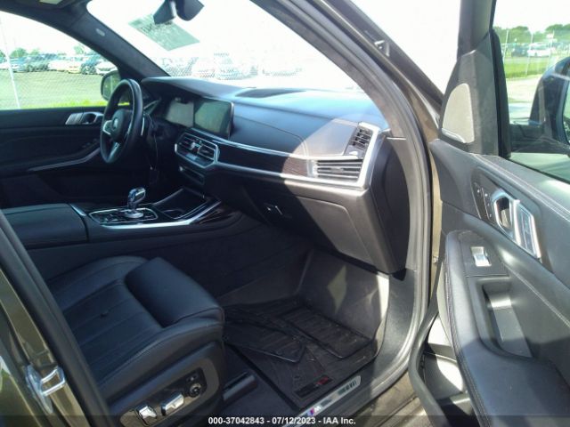 5UXCW2C08N9M95536 BMW X7 Xdrive40i