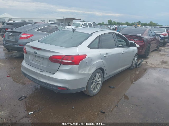 1FADP3F21HL226202 Ford FOCUS SE