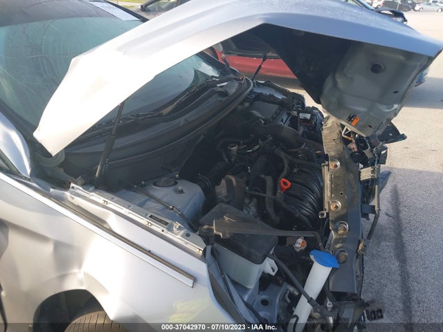 2015 HYUNDAI SONATA 2.4L SE VIN: 5NPE24AF9FH155801