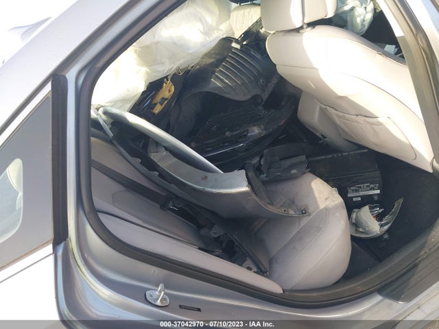 2015 HYUNDAI SONATA 2.4L SE VIN: 5NPE24AF9FH155801
