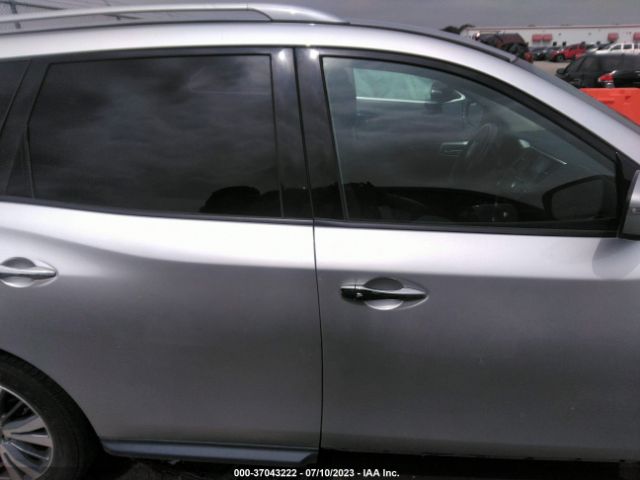 5N1DR2MN1KC619504 Nissan Pathfinder Sv