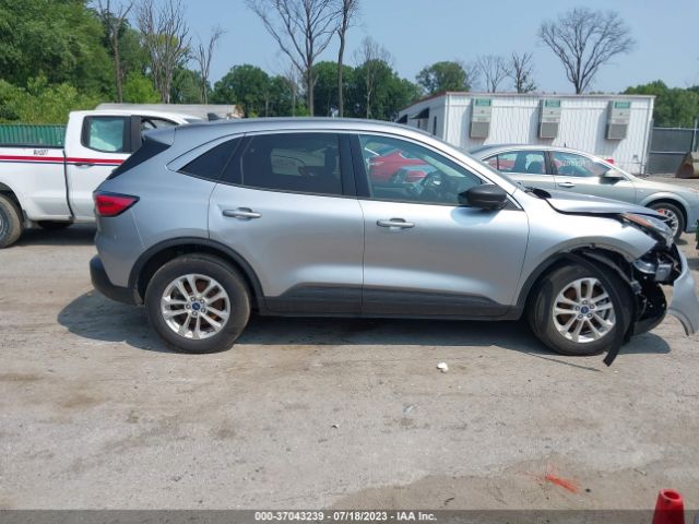 1FMCU0BZ1NUA07970 Ford Escape Se Hybrid