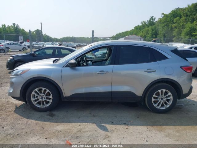 1FMCU0BZ1NUA07970 Ford Escape Se Hybrid